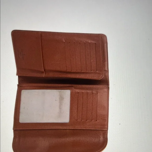 Louis Vuitton Brown Monogram Clutch - Picture 3 of 7